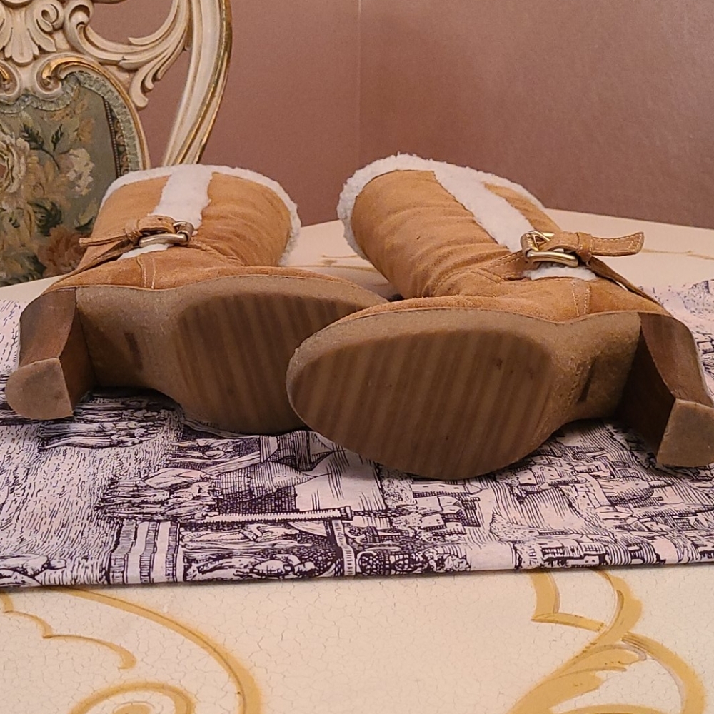 Michael Kors winter boots - Picture 7 of 9